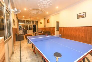 Hotel Varuni Resort Mcleod Ganj