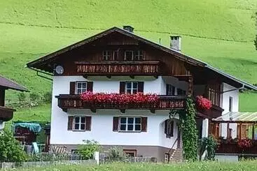 Aamiaismajoitus (B&B) Haus Mesner