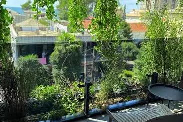 Hotel Bamboo Garden