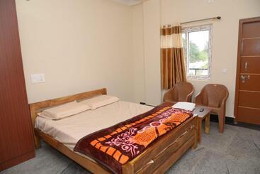 Hotel Mylaar Comforts