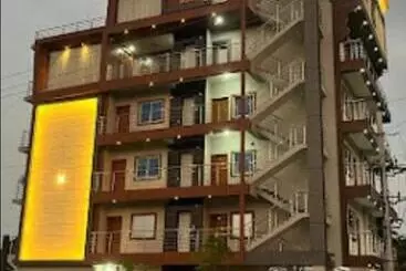 Pensió Dhruva Service Apartment