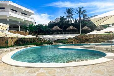 Ahg Lion Beach Resort