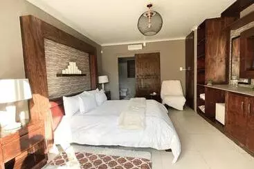 ペンション Fortune Wellness Clinic, Spa & Accommodation