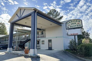 Motel Garden Inn & Suites