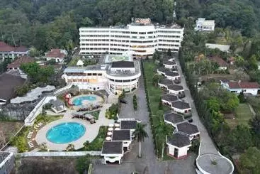 Surya Hotel & Cottages Prigen