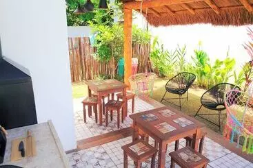 Hostelli Mar Turquesa Eco Pousada