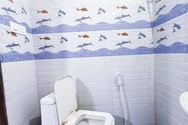 Roomshala 039 Hotel Rk