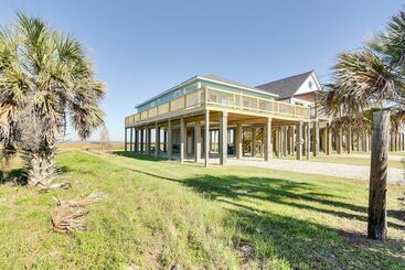 Casa Rurale Blue Crab Home In Surfside Beach: Walk To Beach!