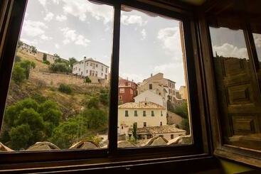 هاستل Posada Del Huécar