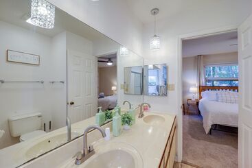 Сельский дом Dog Friendly Beech Mountain Home W/ Deck