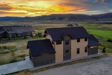 Kır Evi Home On Golf Course W/ Hot Tub, Near Grand Lake