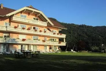 Hotel Appartementhaus Karantanien Am Ossiacher See