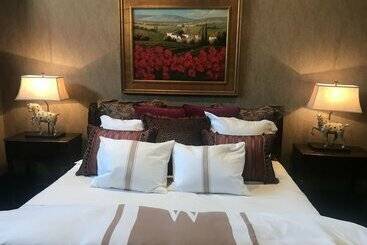 בית מלון כפרי The Wheeler Mansion