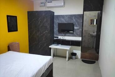 호텔 Navarang Residency