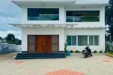 ペンション The Grand Yelagiri Guest House
