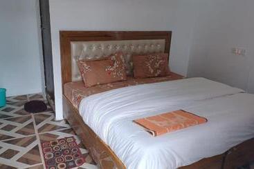 R & R Hotel And Restaurant