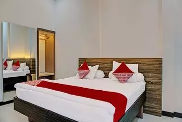 Collection O 92152 Hotel The Wong