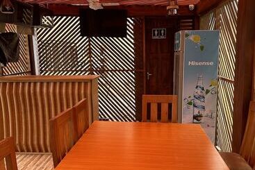 Пансион Achie Suites