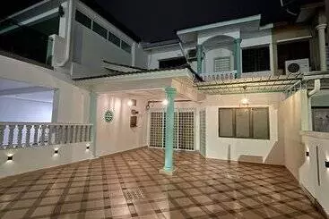 Pensionat Baba & Charlie Homestay