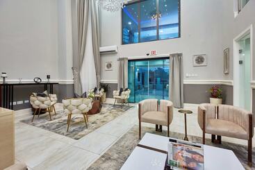 ペンション The Mayflower Inn