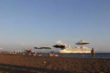 هتل Aldea Pura Vida