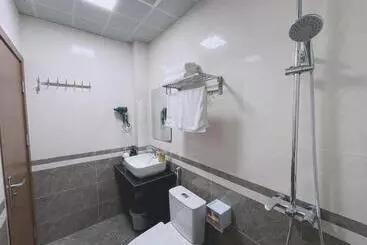 تختخواب و صبحانه Ada Motel