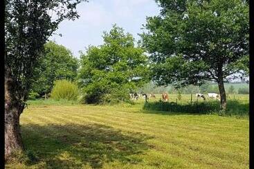 צימר L Atelier De La Blanchardière 49520