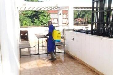 ベッドアンドブレックファースト Praise Suites Kampala