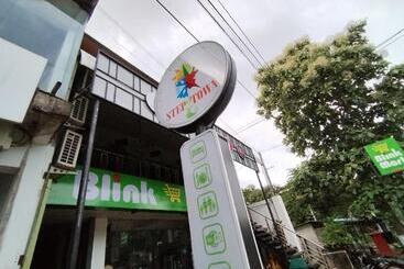 فندق Ambula Food Court