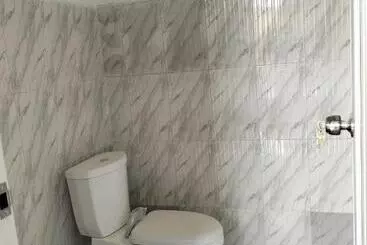 ペンション Ghuzy Home Syariah Wonosobo
