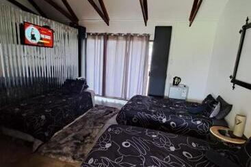 פנסיון Ndlovu Guesthouse Northam