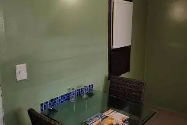 Status Motel Pe15