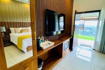 ホテル Misty Wonders