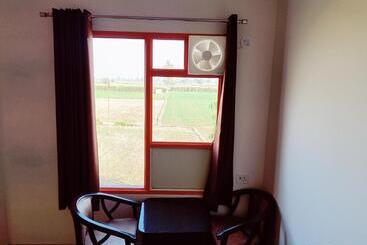 בית מלון כפרי Rajdarbar