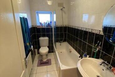 פנסיון Female Room