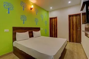 Spot On Hotel The 9