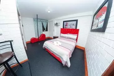تختخواب و صبحانه Hostal Waya