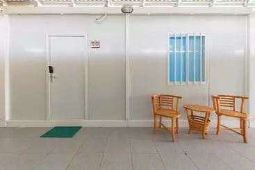 Hotel Reddoorz Container @ Teras Cimanuk Garut