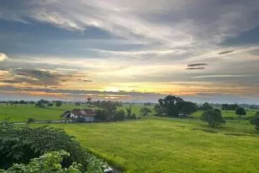 Tung Na Pa Suan Farmstay