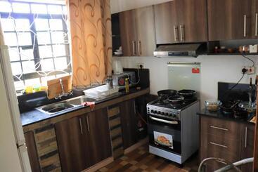 پانسیون Saba Holiday Homes