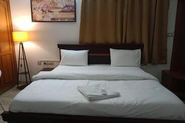 Отель Sv Orchid Ac Queen Size Bed Room