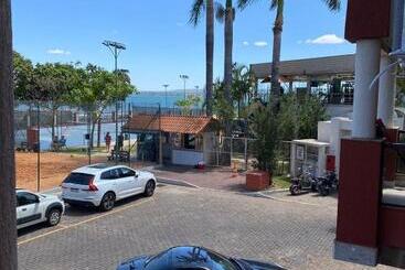 هتل آپارتمان Flat Lake Side Decoração Retrô