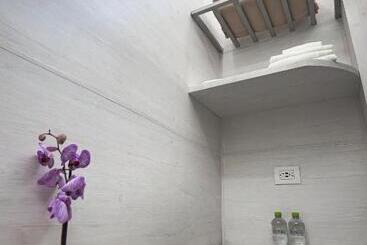 پانسیون Mini Rooms By Illusion