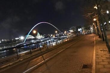 پانسیون Napier Street