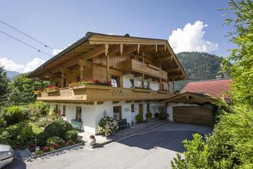 Hotel Apartments Mayrhofen Im Landhaus Johannes – Ferienwohnungen Im Zillertal