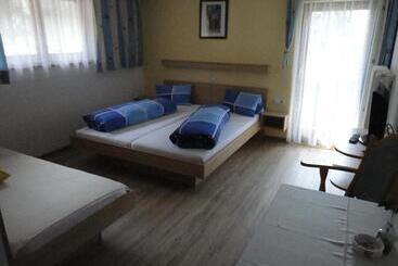 Отель Gasthof Alpenrose