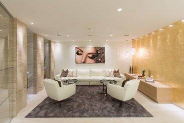 Отель Trofana Royal 5 Sterne Superior Resort