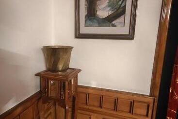 בית מלון כפרי Himland East