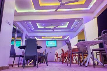 Hotel Kings Villagio