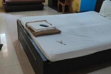 فندق Z Square Bicholim Goa